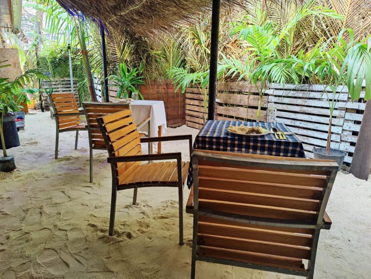 Rashuthere Maldives Rasdhoo 外观 照片